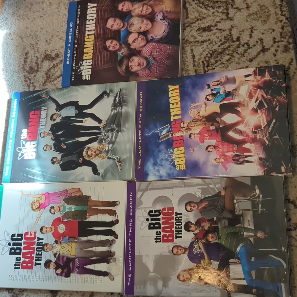 Big Bang Theory Seasons DVD Blu-ray lot